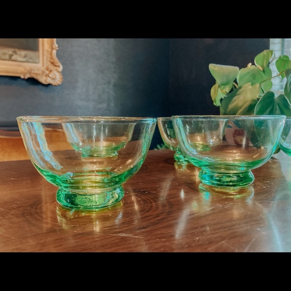 Retro Mid Century Pedestal Glass Bowls - Picture 4 of 8